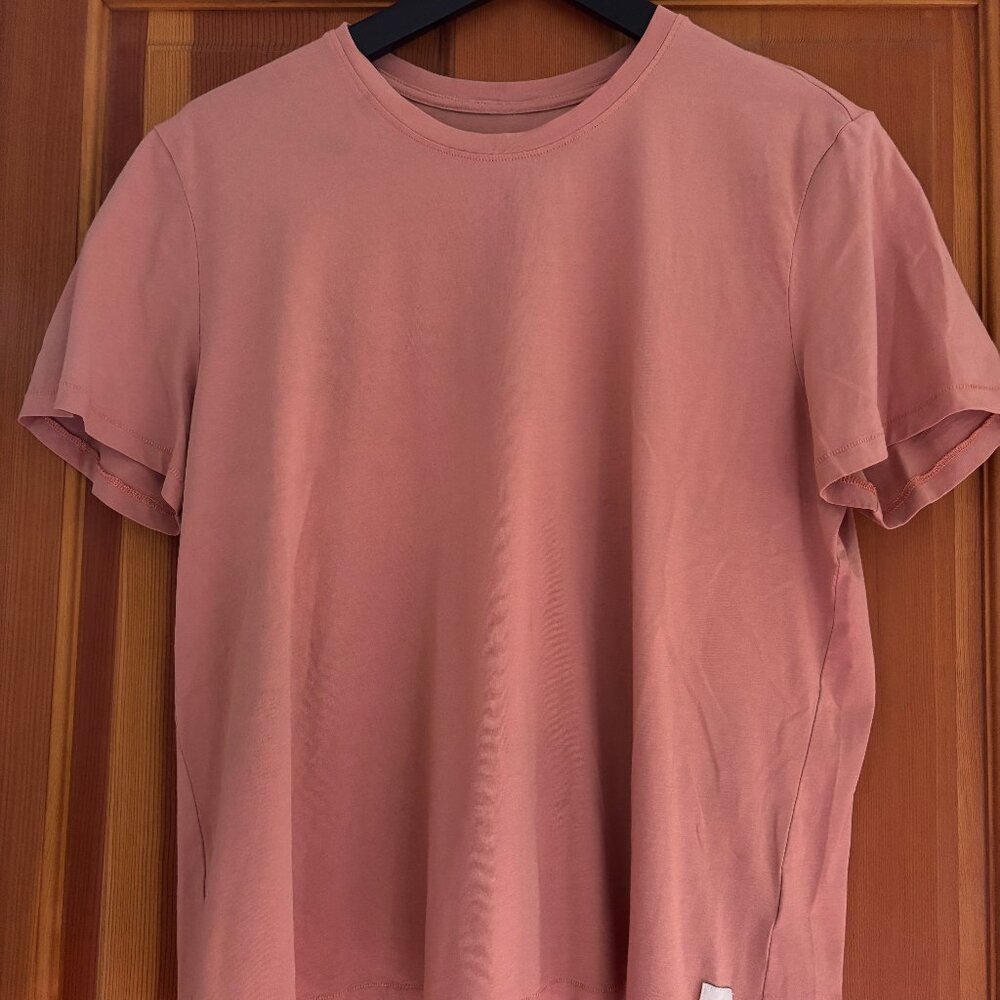 Vuori Feather Tee Women’s Medium